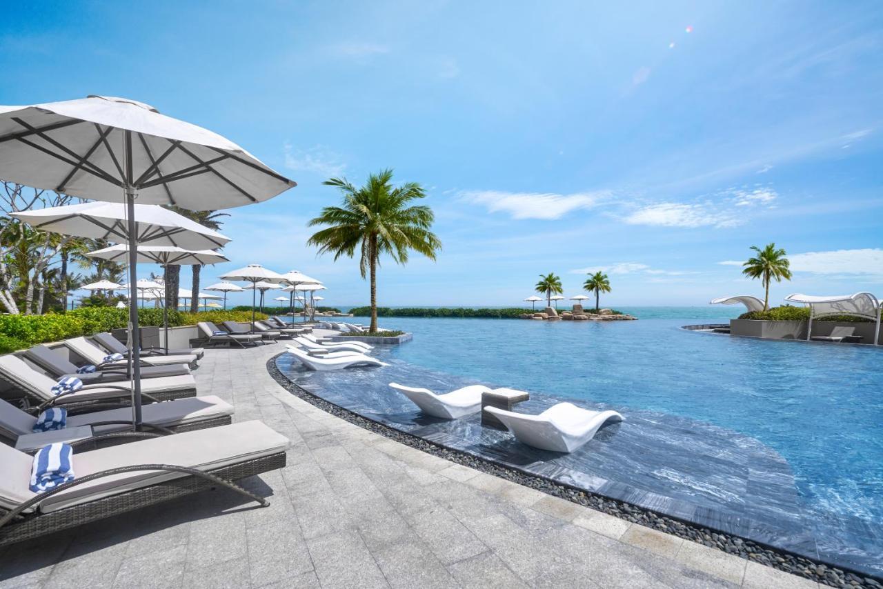 Holiday Inn Resort Ho Tram Beach By Ihg Exterior foto