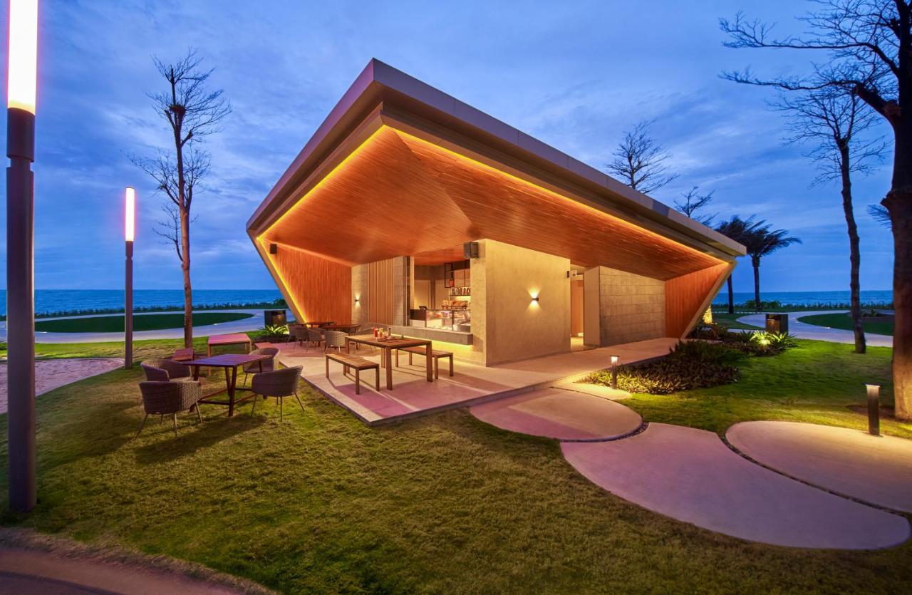 Holiday Inn Resort Ho Tram Beach By Ihg Exterior foto