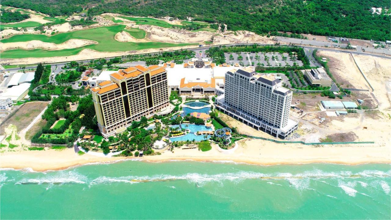Holiday Inn Resort Ho Tram Beach, An Ihg Hotel Exterior foto