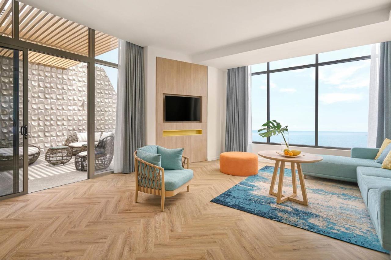 Holiday Inn Resort Ho Tram Beach By Ihg Exterior foto