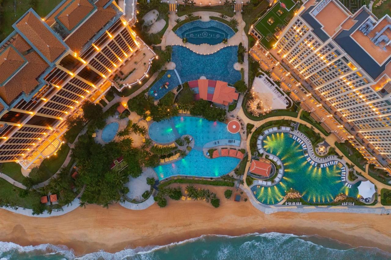 Holiday Inn Resort Ho Tram Beach By Ihg Exterior foto